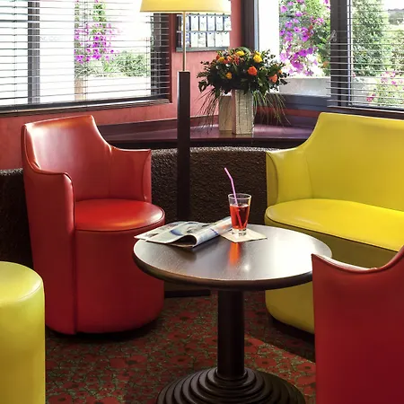 Centre Hotel Lurdy