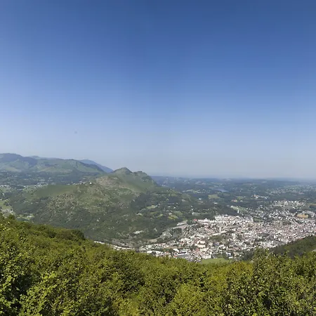 Ibis Centre Gare Lourdes