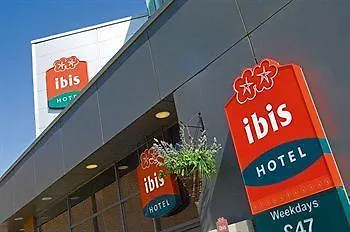卢尔德中心咖利宜必思酒店 3*